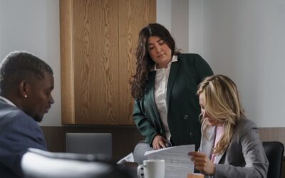 Avvocato per stranieri: assistenza legale completa per vivere e lavorare in Italia